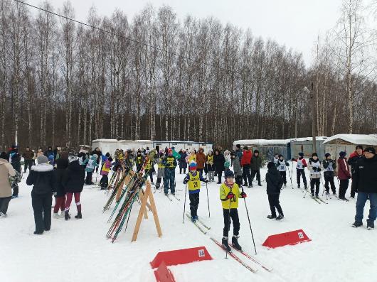 В Вельске прошли лыжные соревнования по лыжным гонкам на призы "Пионерской правды"