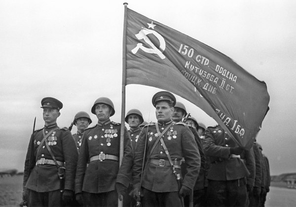 На акции "Бессмертный полк" в Вологде, Знамя Победы будет под запретом!