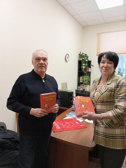 Школы Ленского района получили брошюры про пионеров-героев
